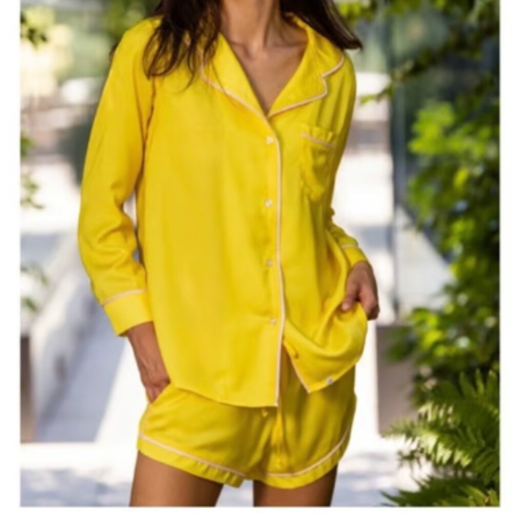 Plush by Revolve Faux Silk Pajama 2 Piece Set in Yellow & Pink Trim Small